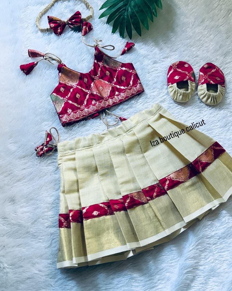 Girls traditional outfits 